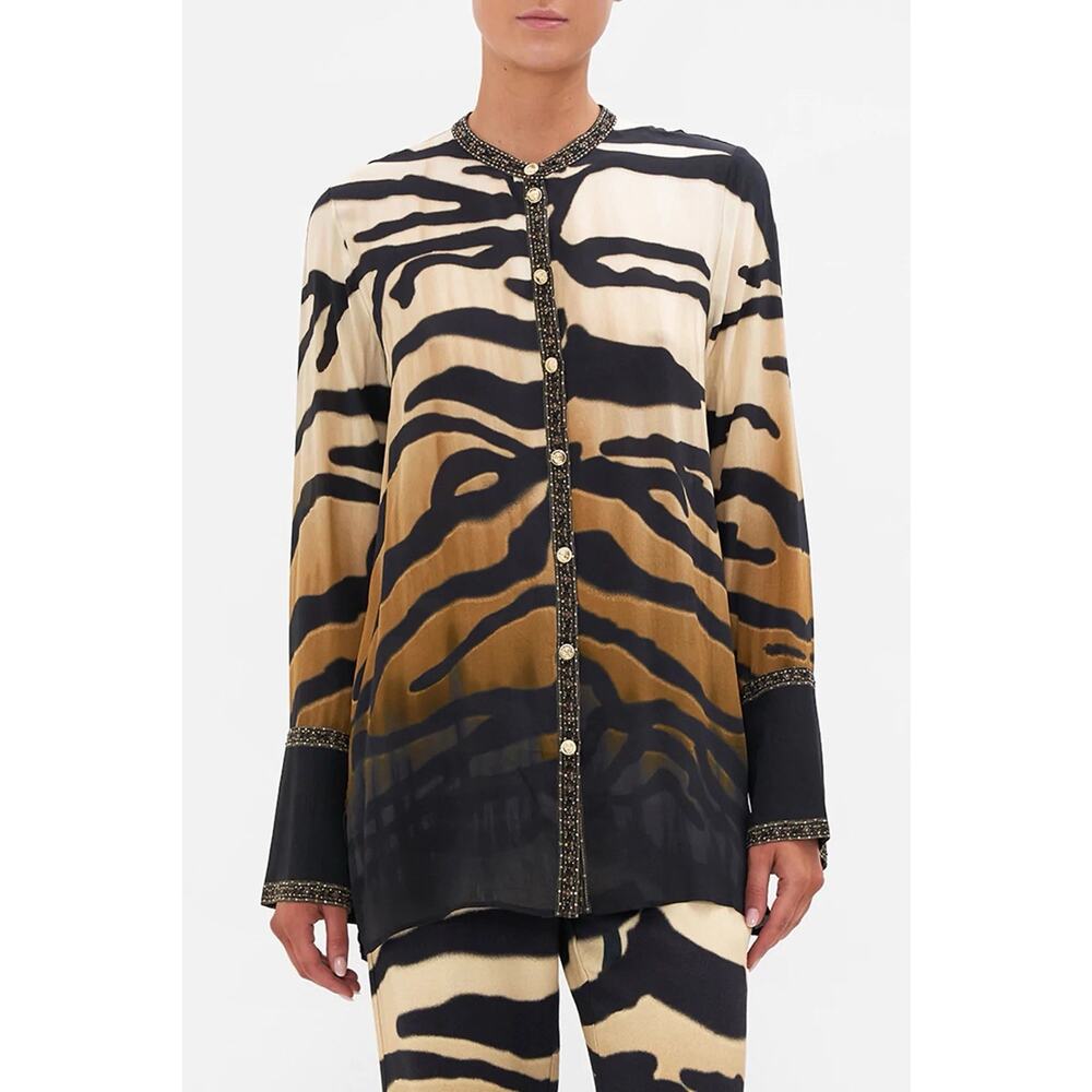 Camilla Silk Shirt Top Women’s Small Tame My Tiger Animal Print Button Up $599 - Picture 2 of 16